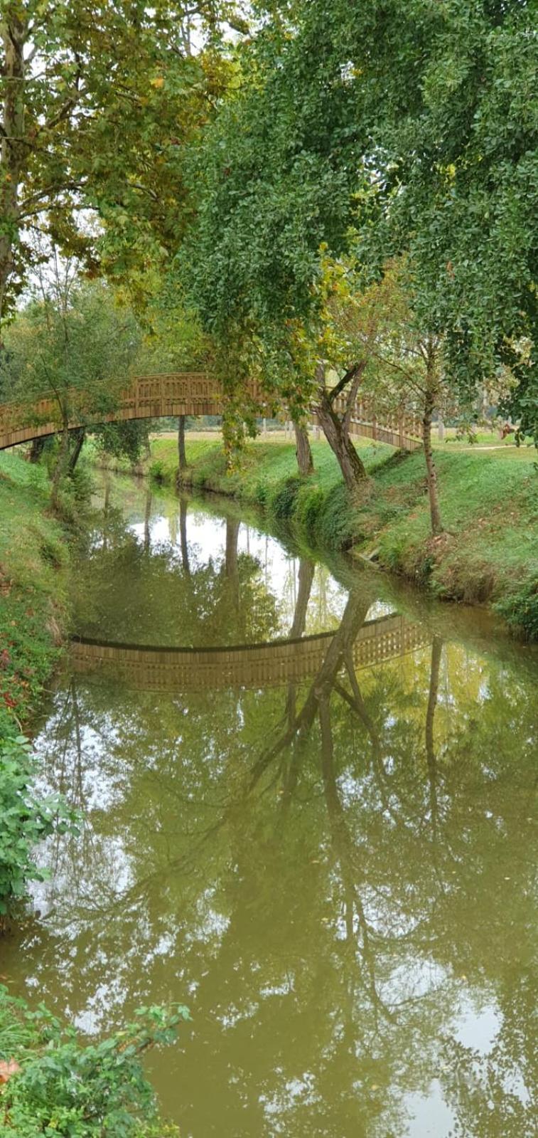 La Maison Des Cornieres Fources Экстерьер фото