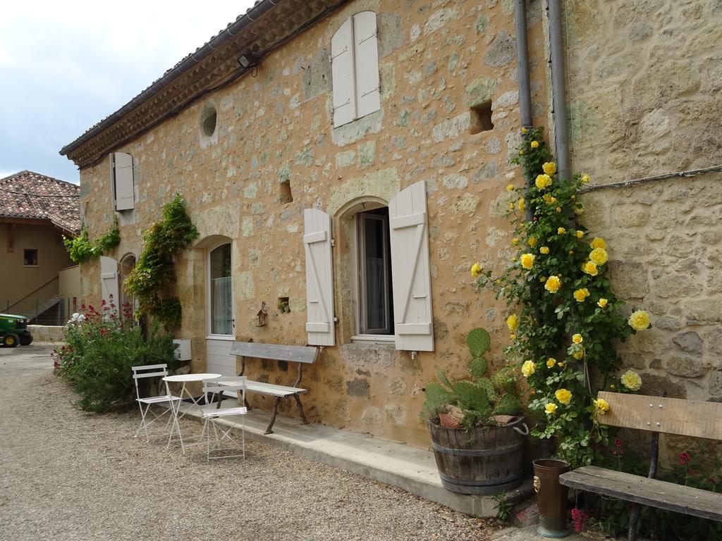 La Maison Des Cornieres Fources Экстерьер фото
